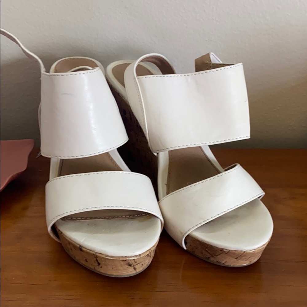 White wedges